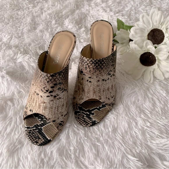 CLEAR HEEL MULES - Picture 2 of 10